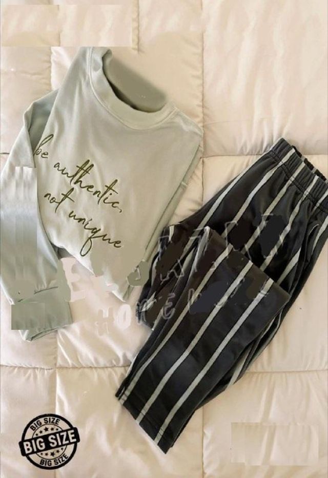 بجامة قطيف زيتي فاتح في بنطلون مقلم