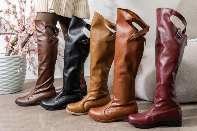 بوت جلد الوان باستيك توب كولتي